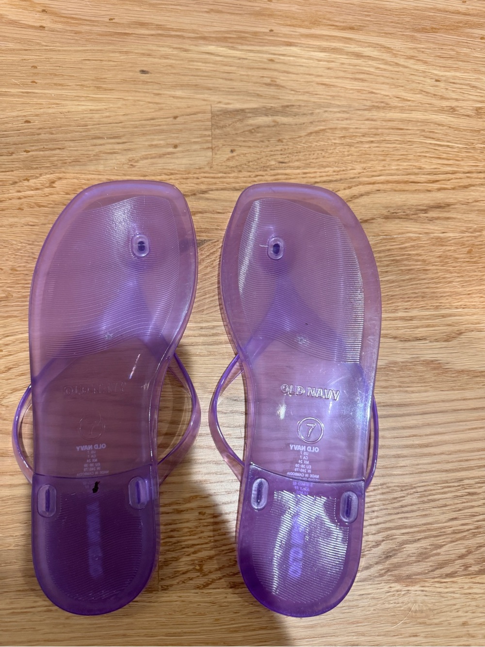 Old Navy Translucent Purple Jelly Sandals - Women